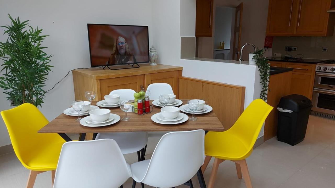 Central Ashford Stay - Contractors & Families Welcome - Free Parking Zewnętrze zdjęcie